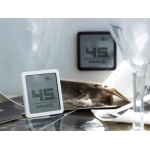 stadler-form-selina-little-hygrometer-white-lifestyle2